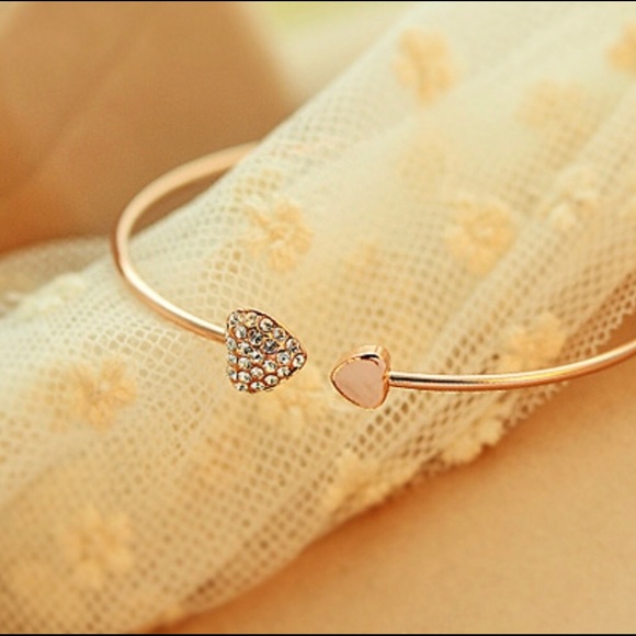Accessories - Gold heart rhinestone bangle bracelet